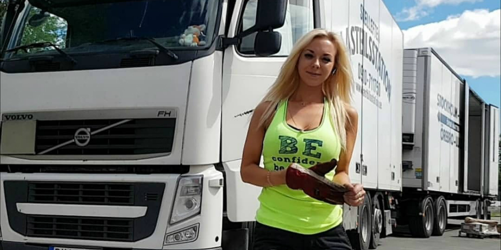 This truck driver will steal your heart